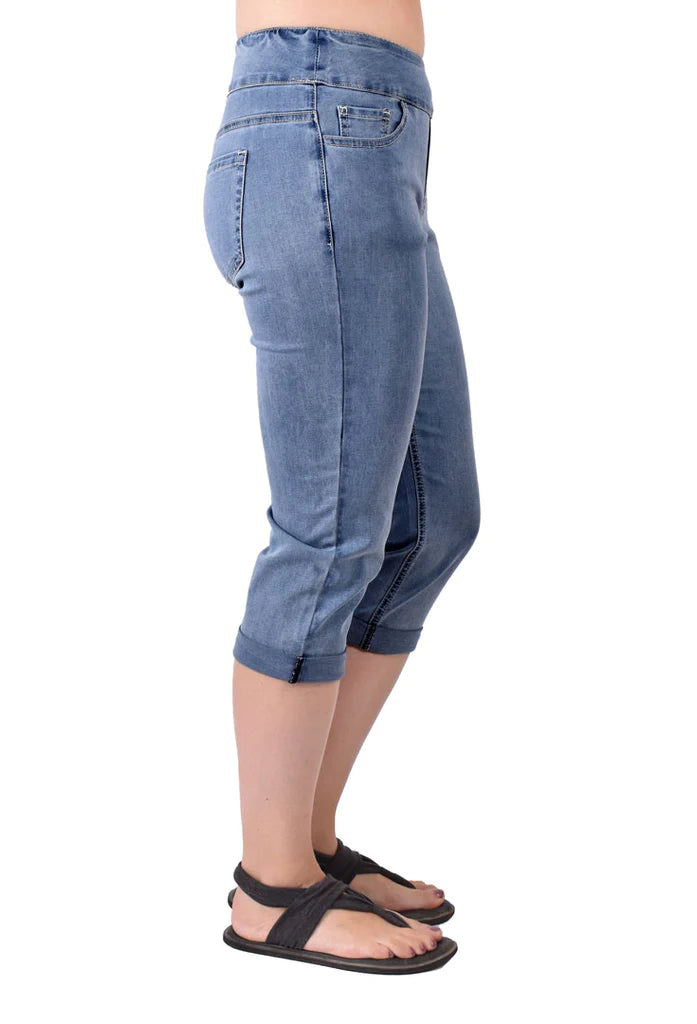 Pull up 2025 capri jeans