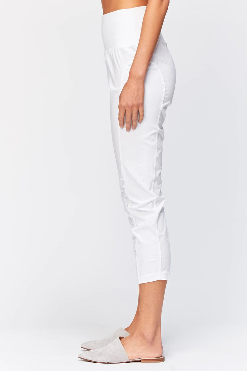 Jetter Crop Legging in White – XCVI