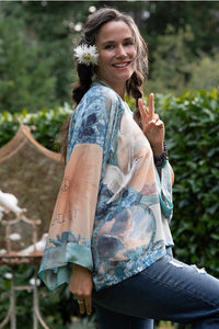PEACE OUT PIXIE DUSTER CROP KIMONO-MARKET OF STARS