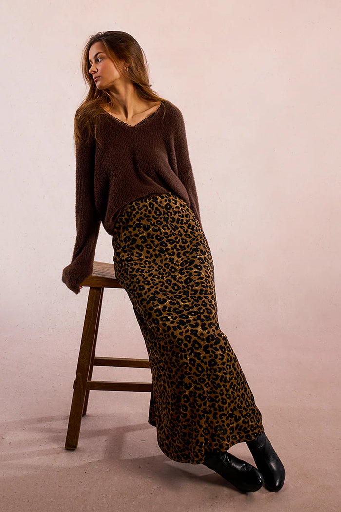 KNITTED V-NECK SWEATER W/LACE-CHOCOLATE-MOLLY BRACKEN