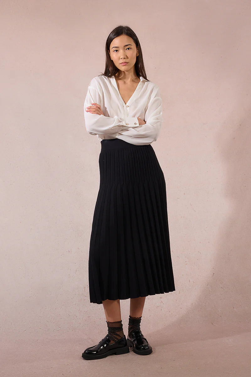 LADIES KNITTED PLEAT SKIRT-BLACK-MOLLY BRACKEN