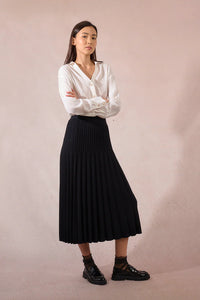 LADIES KNITTED PLEAT SKIRT-BLACK-MOLLY BRACKEN