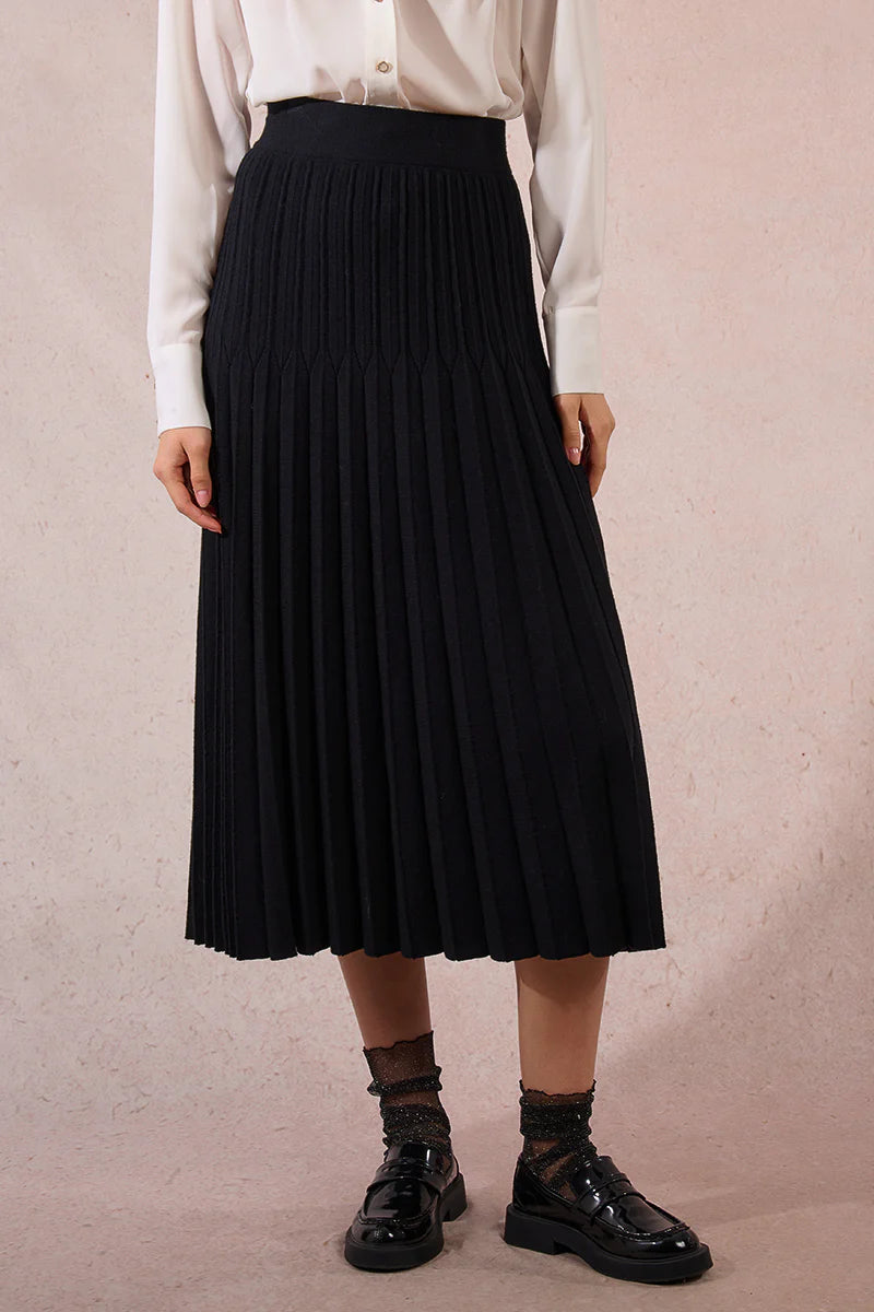 LADIES KNITTED PLEAT SKIRT-BLACK-MOLLY BRACKEN