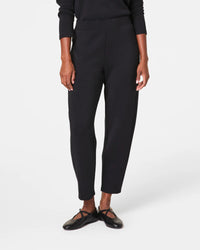 AIR ESSENTIALS BARREL PANT-VERY BLACK-SPANX