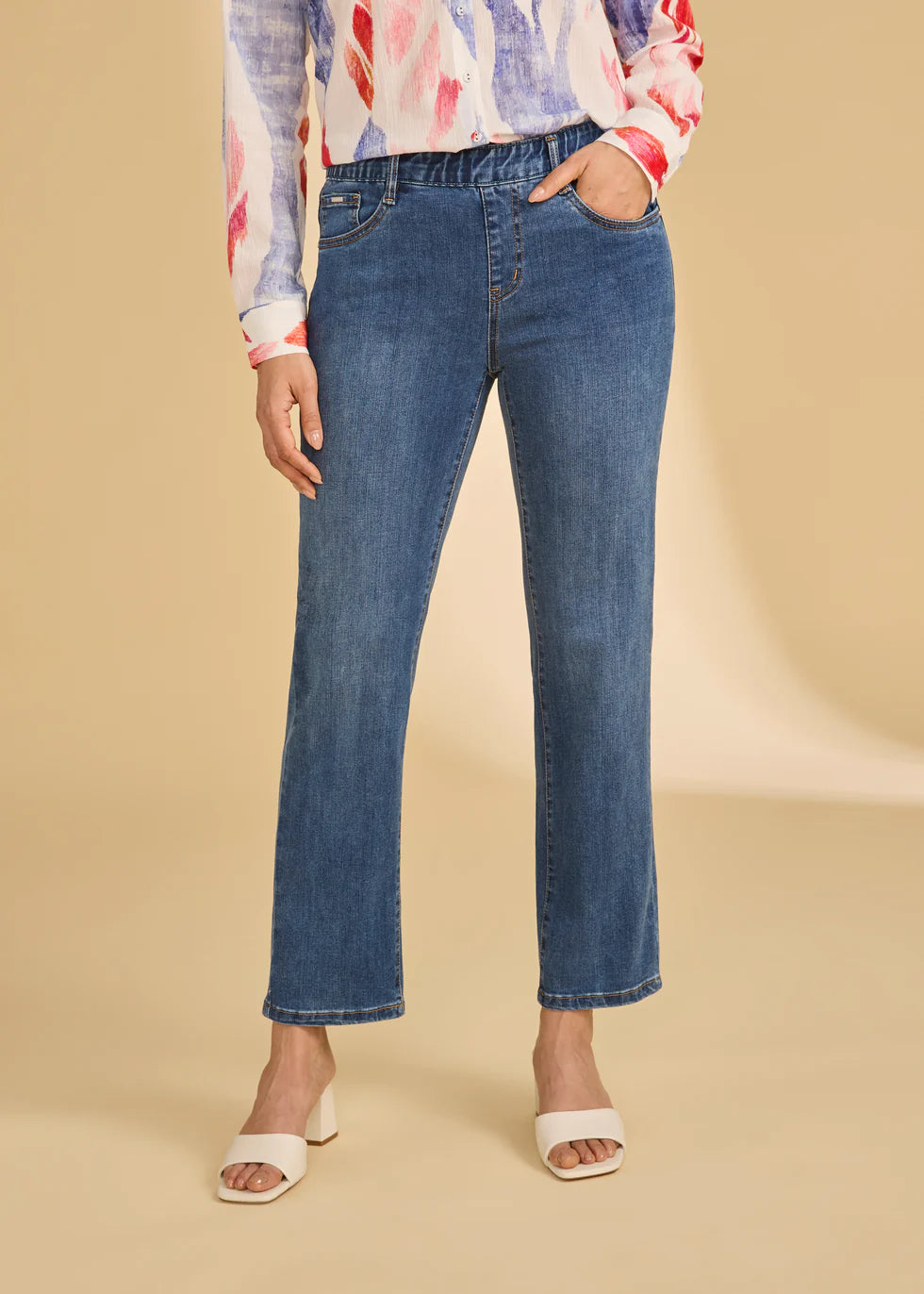 PULL ON STRAIGHT ANKLE-MEDIUM WASH-FDJ FRENCH DRESSING