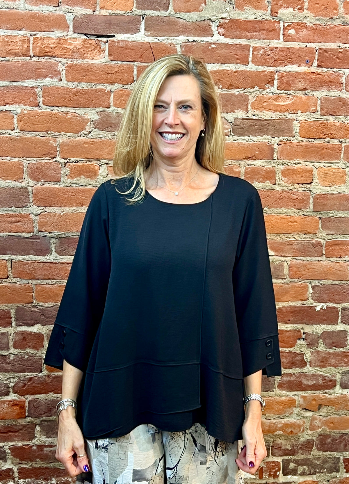 AIRFLOW CREW NECK TOP-BLACK-SHANA
