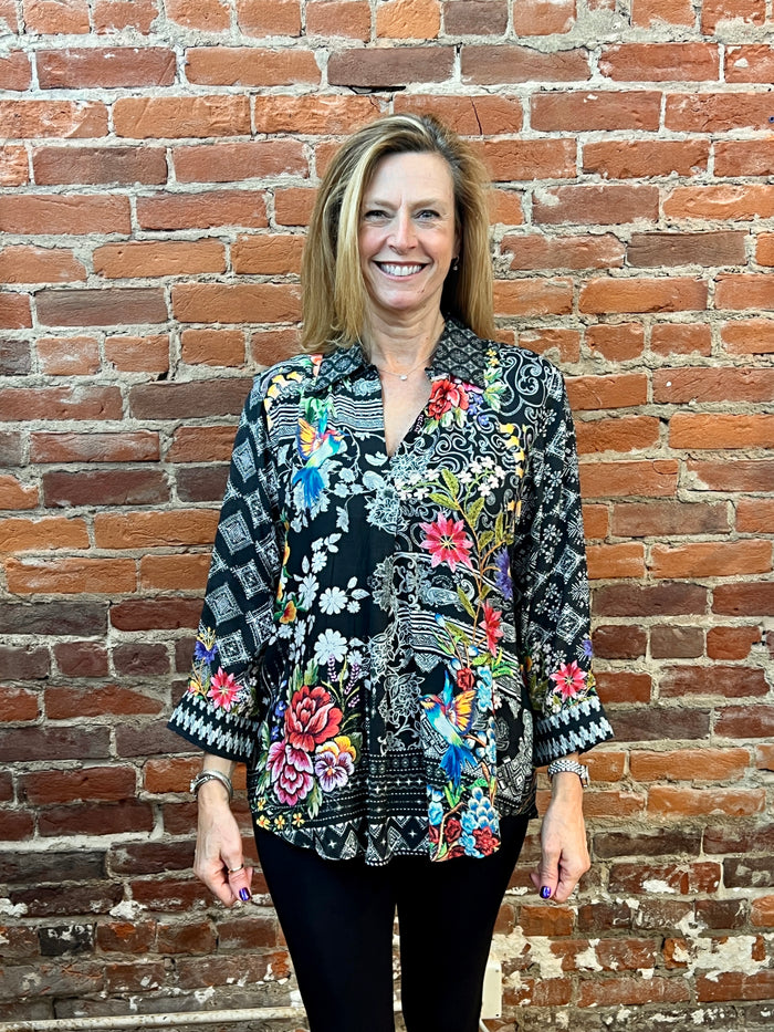 BLACK WHITE PRINT HENLEY W/COLLAR-SHANA