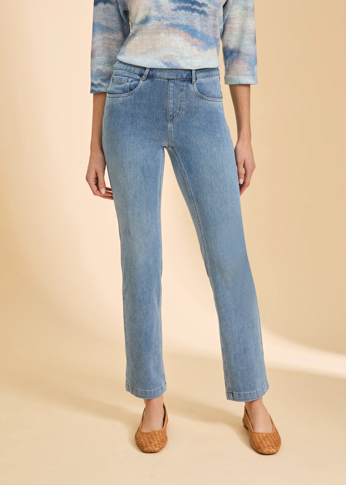 PULL-ON STRAIGHT LEG DENIM-LIGHT DENIM-FDJ FRENCH DRESSING