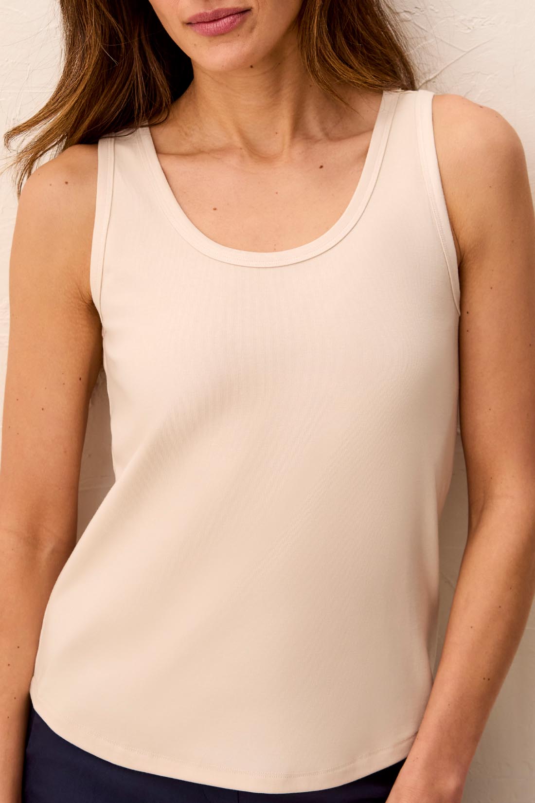 ESSENTIALS BASIC SCOOP TANK-MOONSTONE-TRIBAL