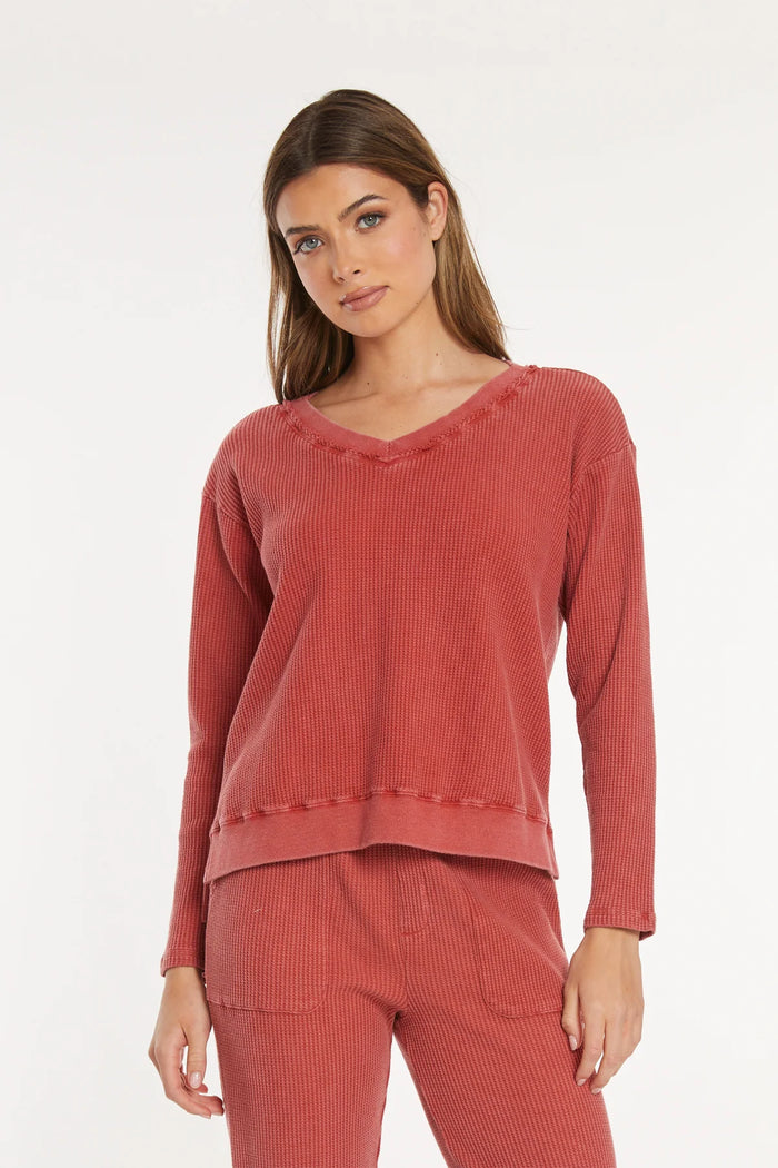 L/S OPEN V-NECK WAFFLE TOP-SPICED CIDER-MODODOC