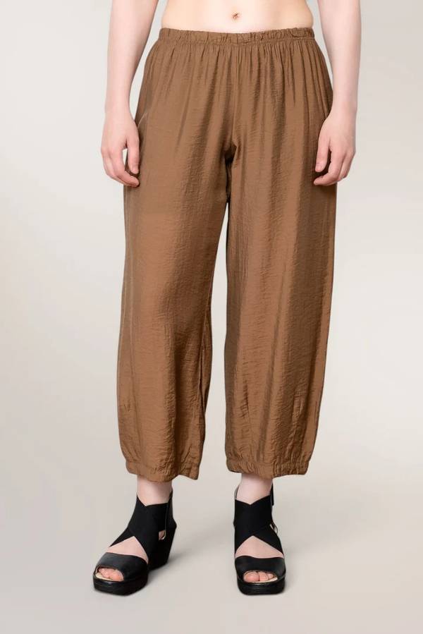 CROP WIDE LEG PARACHUTE-COCONUT-CUT LOOSE