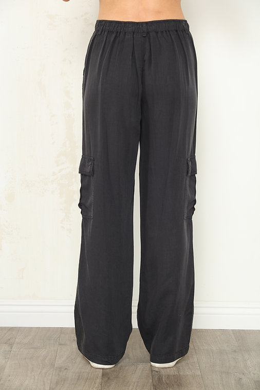 TENCEL TWILL CARGO PANT W/EMBROIDERY-BLACK-PAPARAZZI