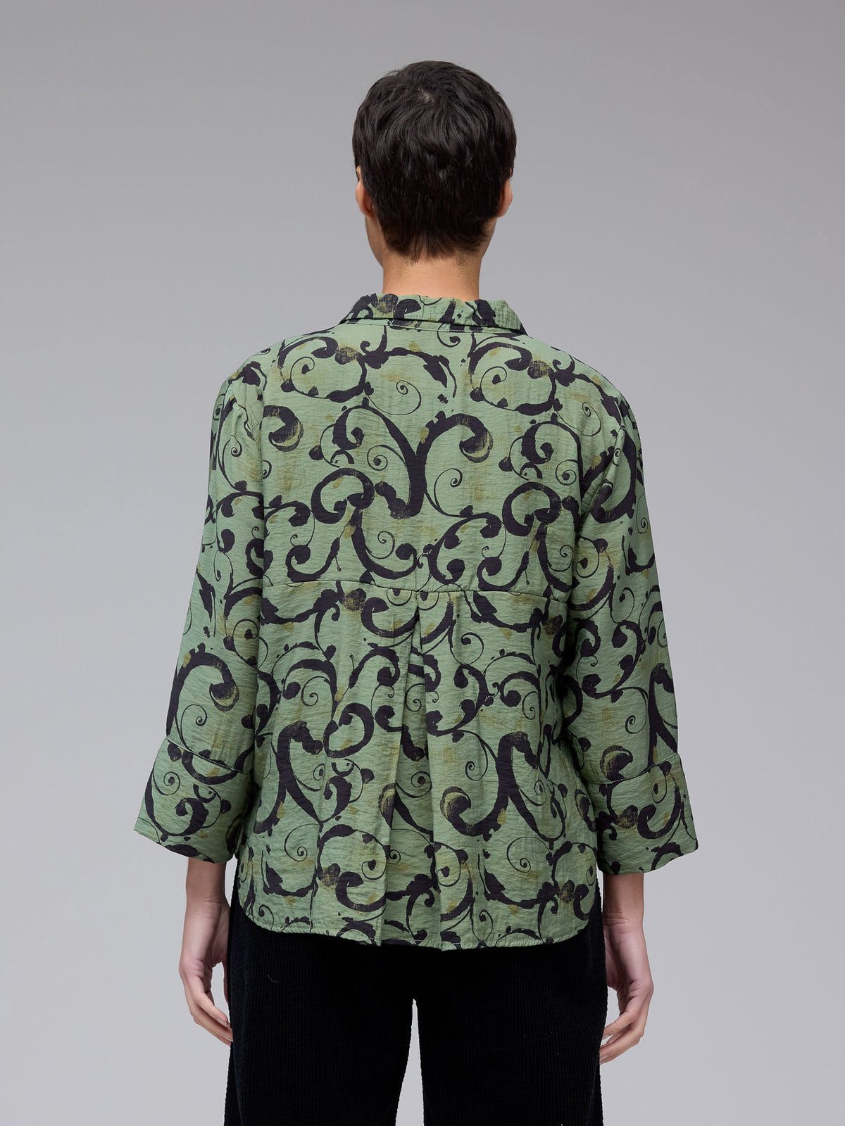 SWIRL CROP EASY SHIRT-SUCCULENT-CUT LOOSE