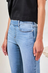 AUDREY BOUNDLESS PULL ON PEDAL PUSHER JEAN-COASTAL BLUE-TRIBAL