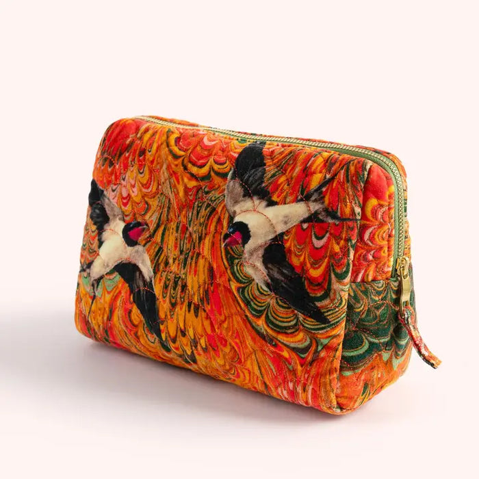 MARBLED SWALLOW-QUILTED WASHBAG-POWDER