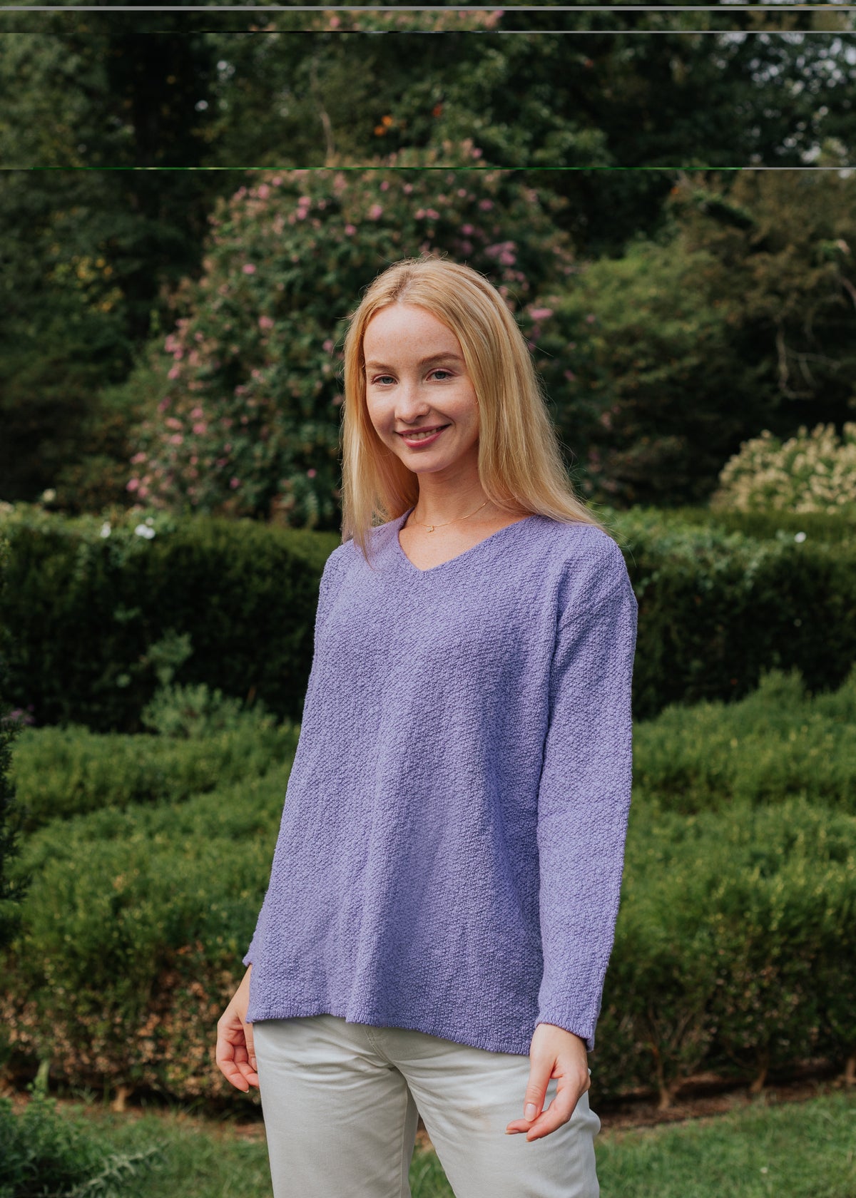 V-NECK SCRAMBLE KNIT 100% COTTON - AVALIN