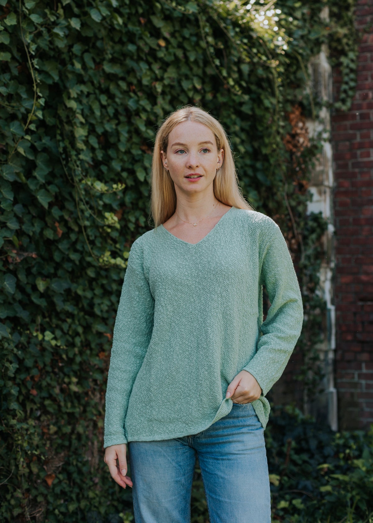 V-NECK SCRAMBLE KNIT 100% COTTON - AVALIN