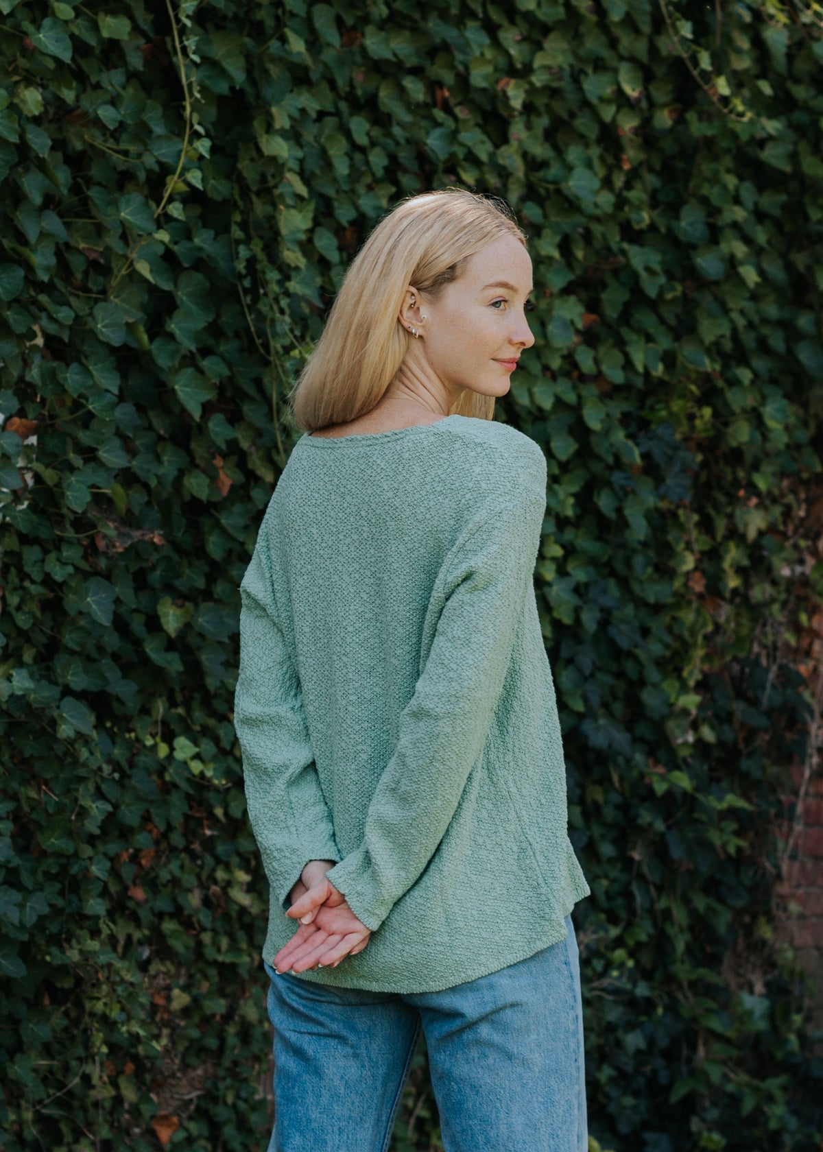 V-NECK SCRAMBLE KNIT 100% COTTON - AVALIN