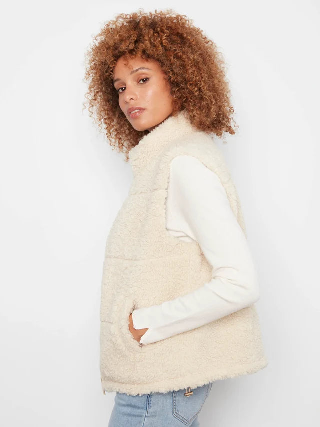 REVERISBLE PLAID SHERPA VEST-CHARLIE B
