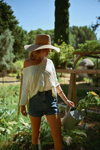 OPEN WEAVE V-NECK SWEATER-OFF WHITE-MOLLY BRACKEN
