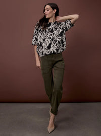 SMOOTH TWILL BARREL PANT-OLIVE-CHARLIE B