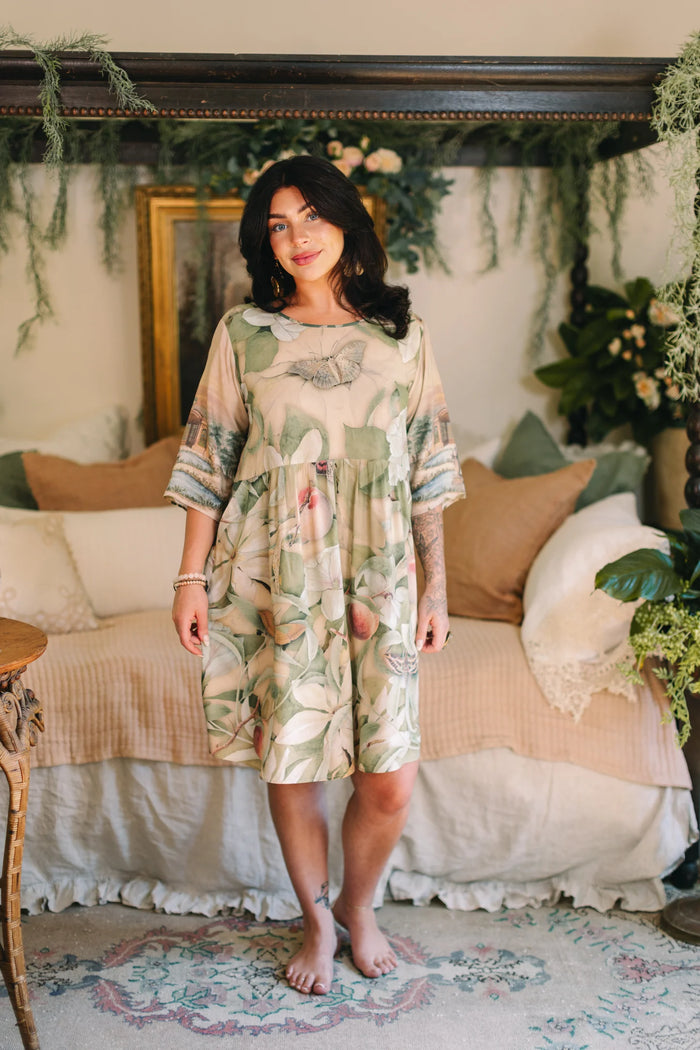 FLEUR DE SOLEIL ARTIST DRESS-MARKET OF STARS