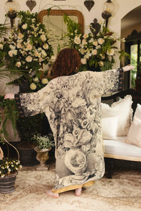 HONEY & THE MOON OPERA DUSTER KIMONO ROBE-MARKET OF STARS