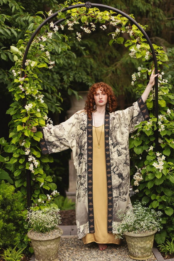 HONEY & THE MOON OPERA DUSTER KIMONO ROBE-MARKET OF STARS