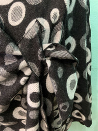 REVERSIBLE CASHMERE SHAWL W/LOOP -RAPTI FASHIONS