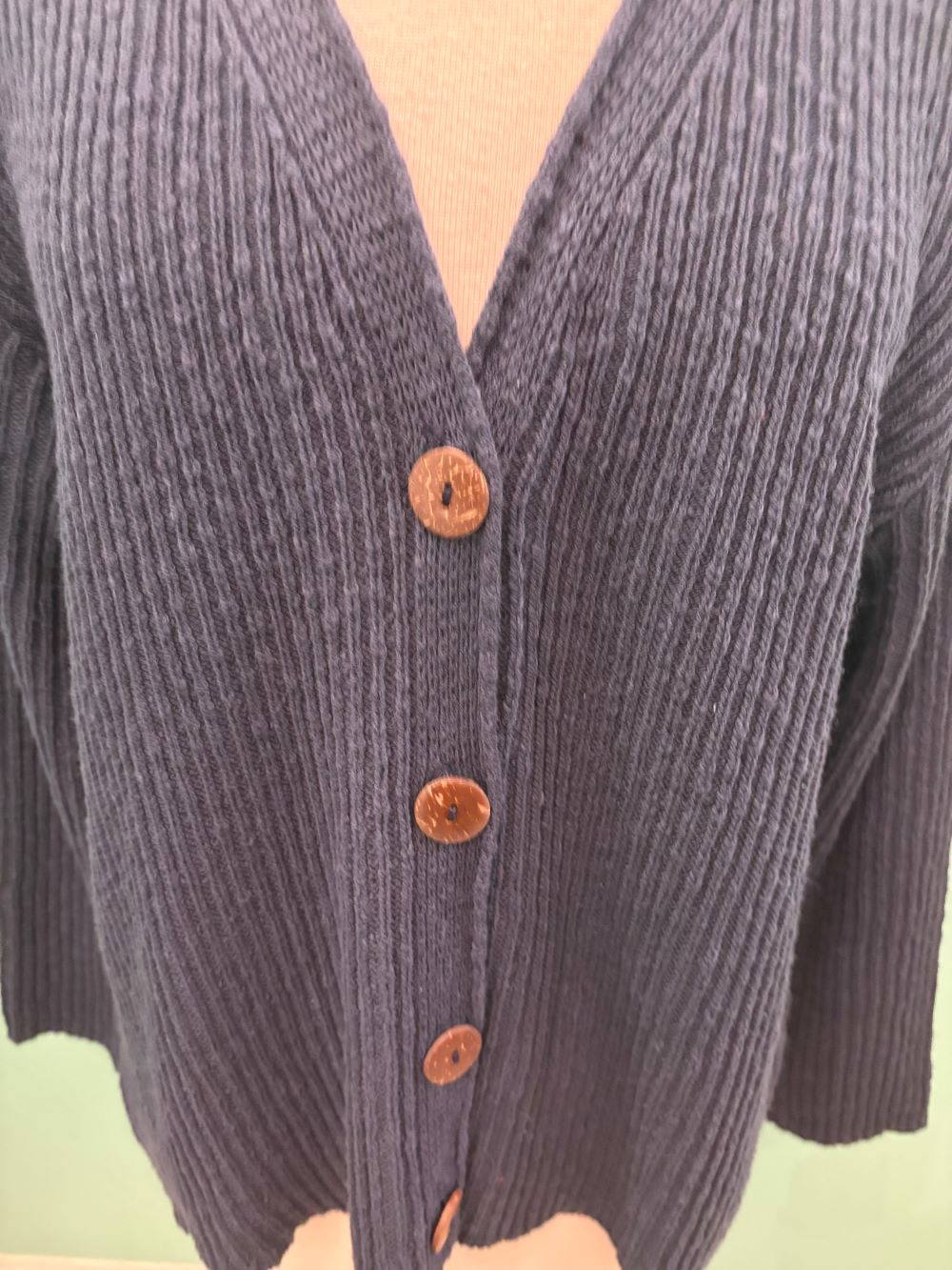RIBBED 4 BUTTON CARDIGAN 100% COTTON-AVALIN