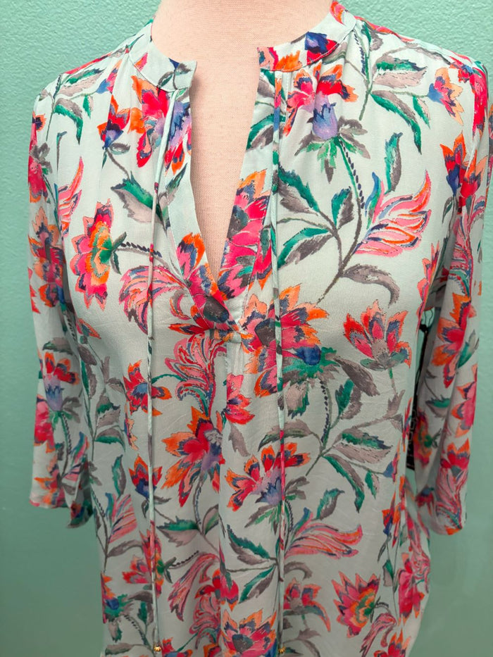 RED/TURQUOISE FLORAL V-NECK W/ TASSEL BLOUSE-APNY