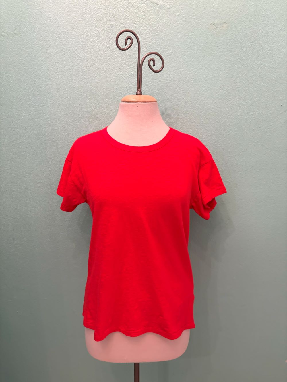 FAVORITE TEE-RICH APPLE-MODODOC