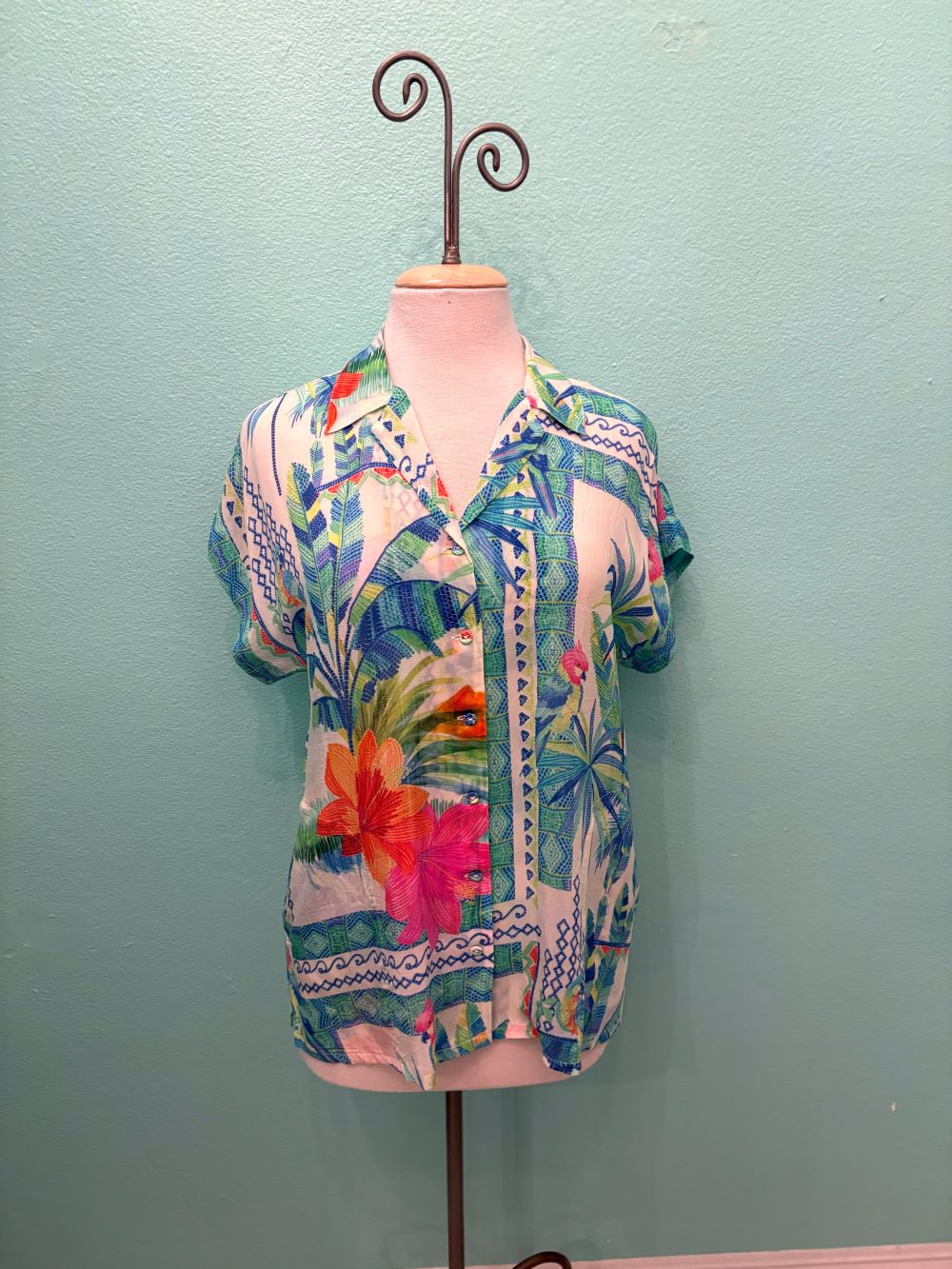 LAIYA BUTTON UP-MELISSA-JOHNNY WAS