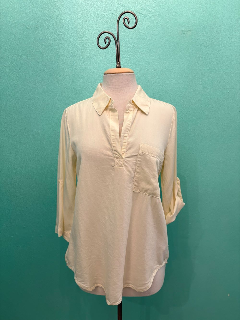 ROLL TAB PATCH POCKET TUNIC-MILK FROST-MODODOC