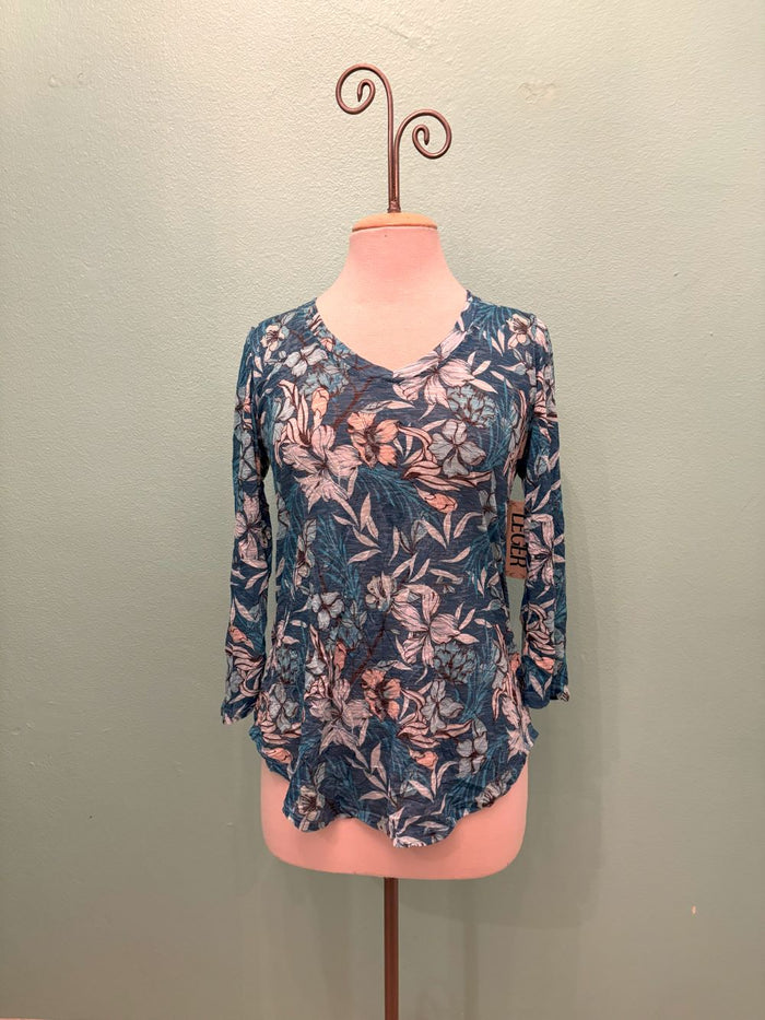 JOSEPHINE 3/4 SLEEVE V-NECK TOP-LEGER