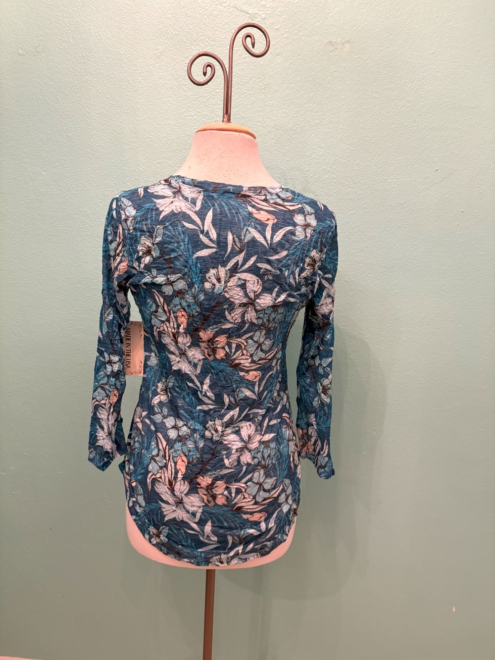 JOSEPHINE 3/4 SLEEVE V-NECK TOP-LEGER