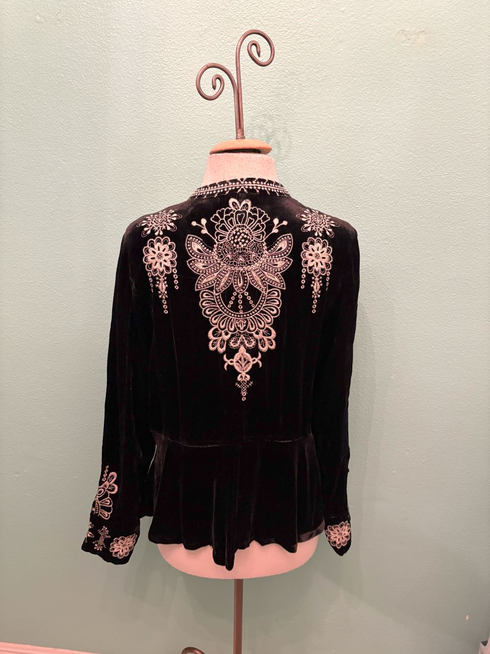 VELVET PEPLUM JACKET-MARIK-JOHNNY WAS