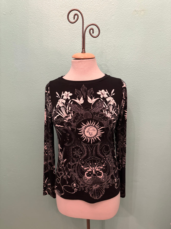 JANIE FAVORITE LONG SLEEVE BOAT NECK-KRYSALLIS-JOHNNY WAS