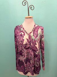 JANIE FAVORITE LONG SLEEVE V-NECK-ANZIO-JOHNNY WAS