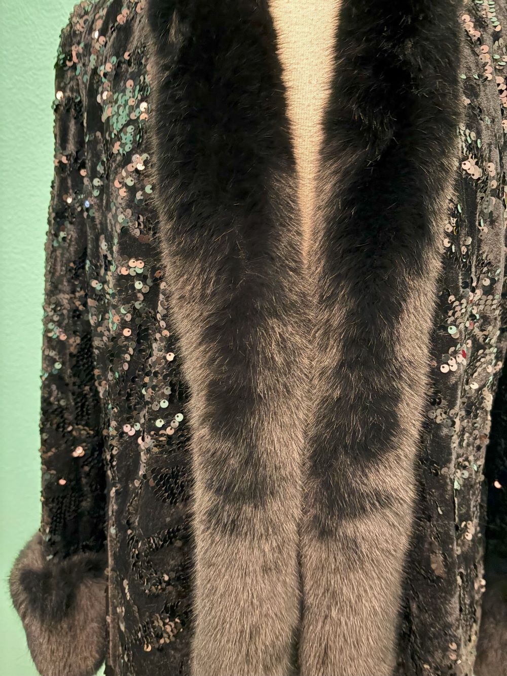 VELVET AND SEQUIN MID LENGTH COAT-ARIS A