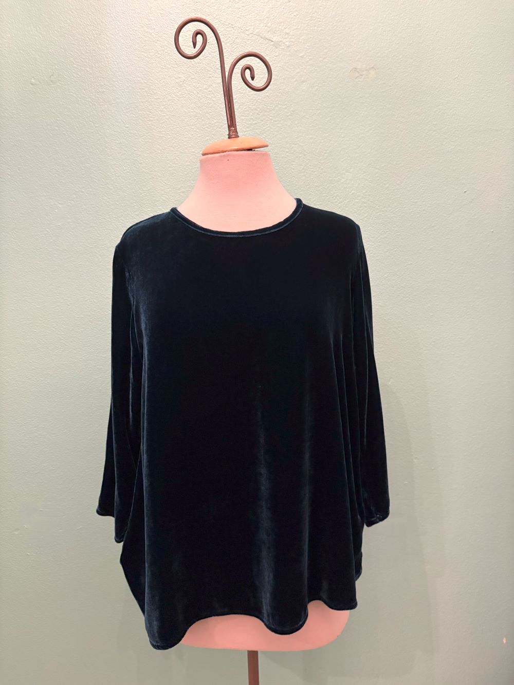VELVET 3/4 SLEEVE A-LINE TOP-PEACOCK-CUT LOOSE