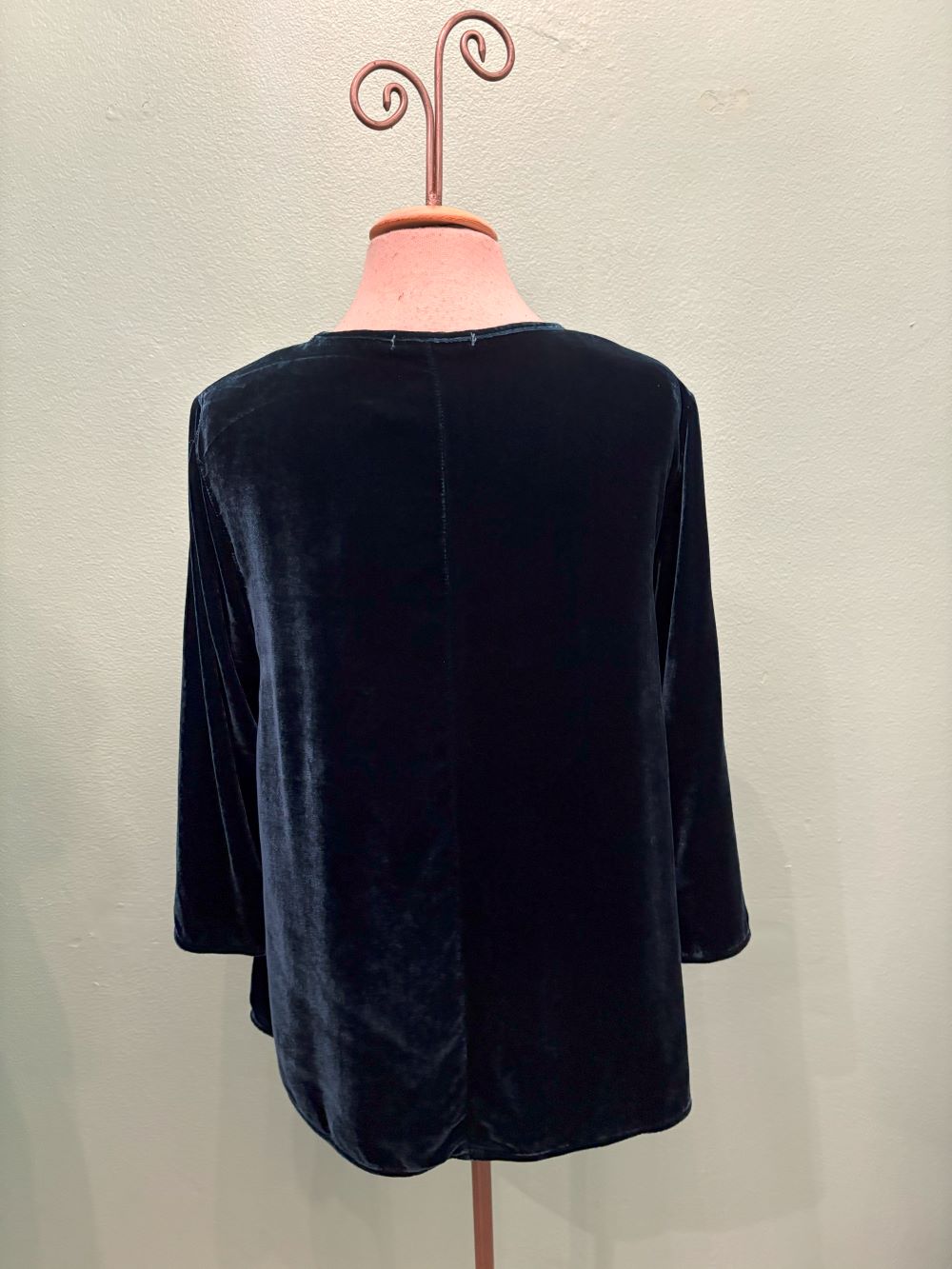 VELVET 3/4 SLEEVE A-LINE TOP-PEACOCK-CUT LOOSE