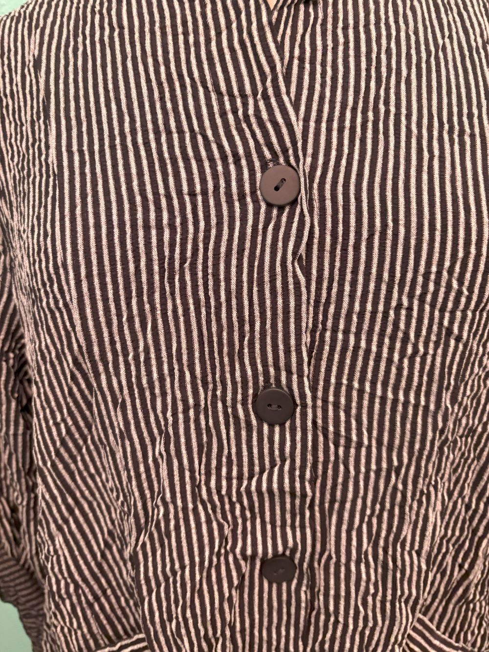 STRIPE BUTTON JACKET WITH ROLL TAB SLEEVE-BLK/WHT-MOONLIGHT