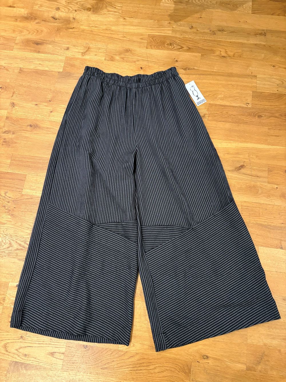 STRIPE WIDE LEG CROP PANT-MOONLIGHT