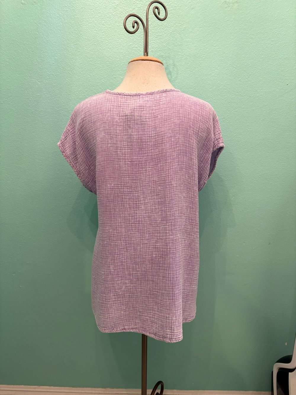 GAUZE SCOOP NECK W/POCKET-LILAC-COTTON LANI