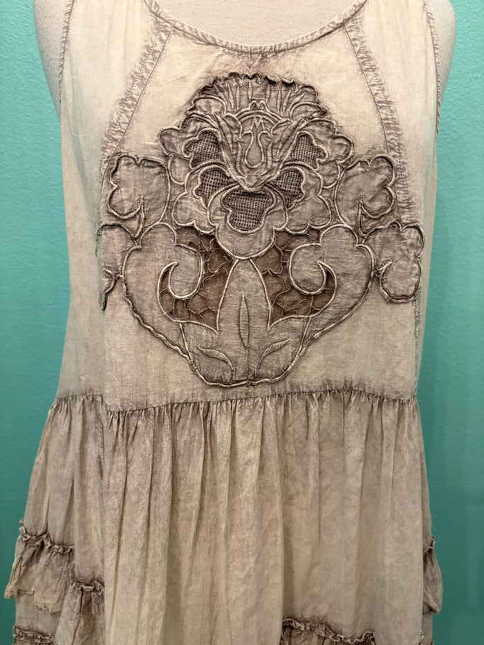 SLEEVELESS TOP W/CROCHET & EMBROIDERY-TEA DYE-PAPER LACE