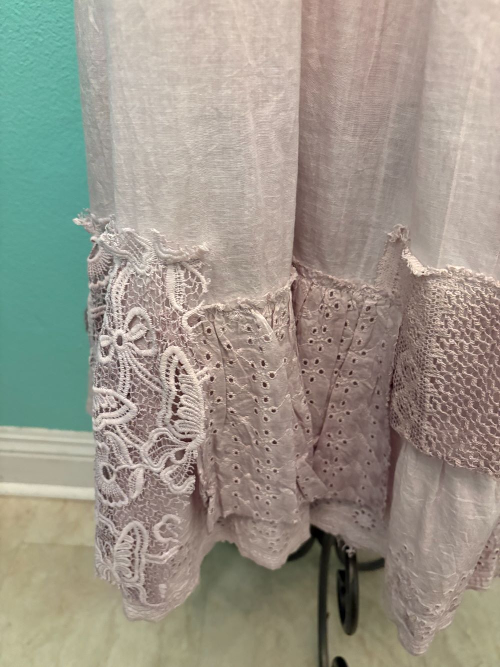 VINTAGE SLEEVELESS DRESS W/LACE-LILAC-PAPER LACE