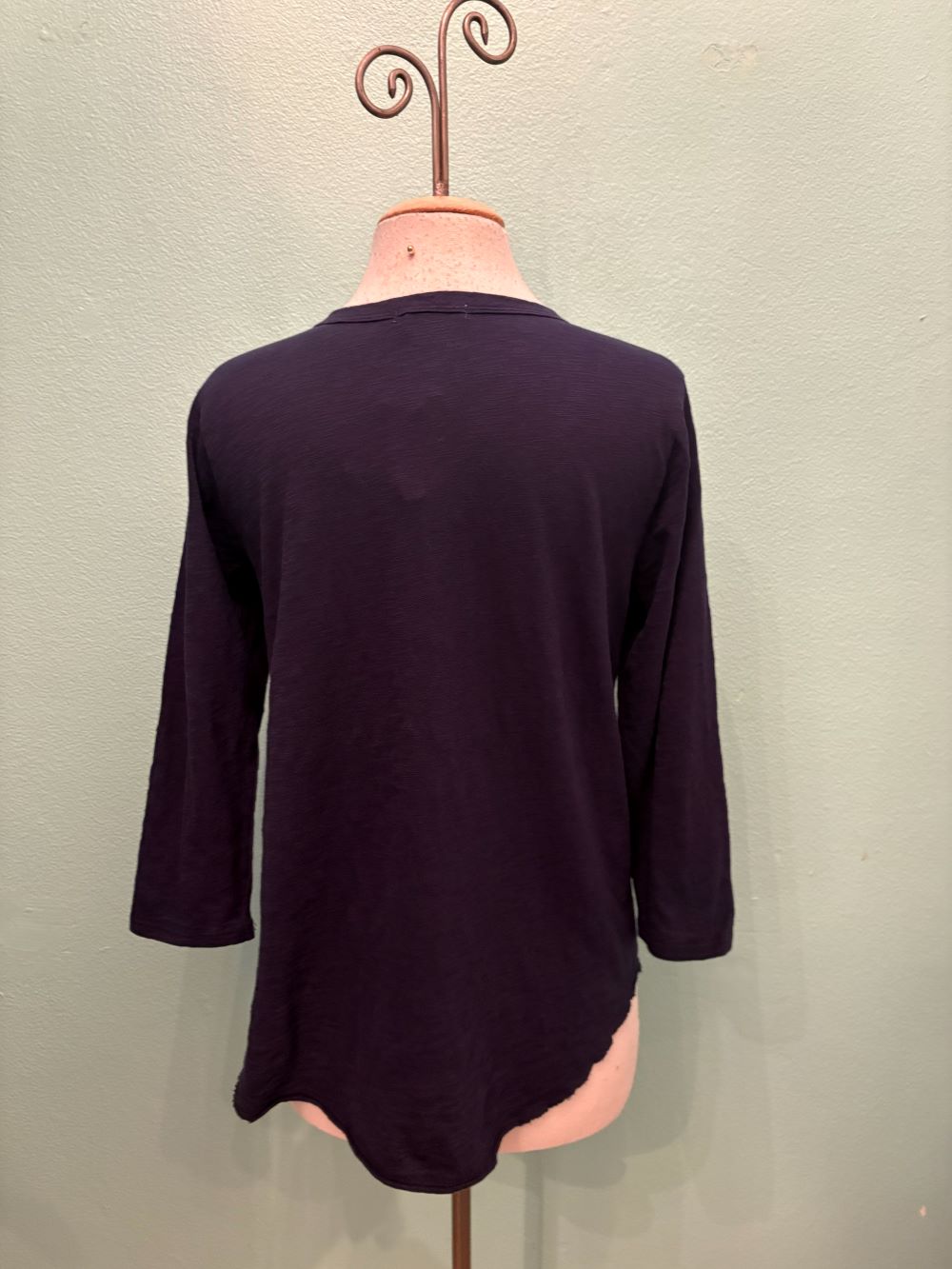 3/4 SLEEVE TEE W/CURVE HEM-VIBRANT NAVY-MODODOC