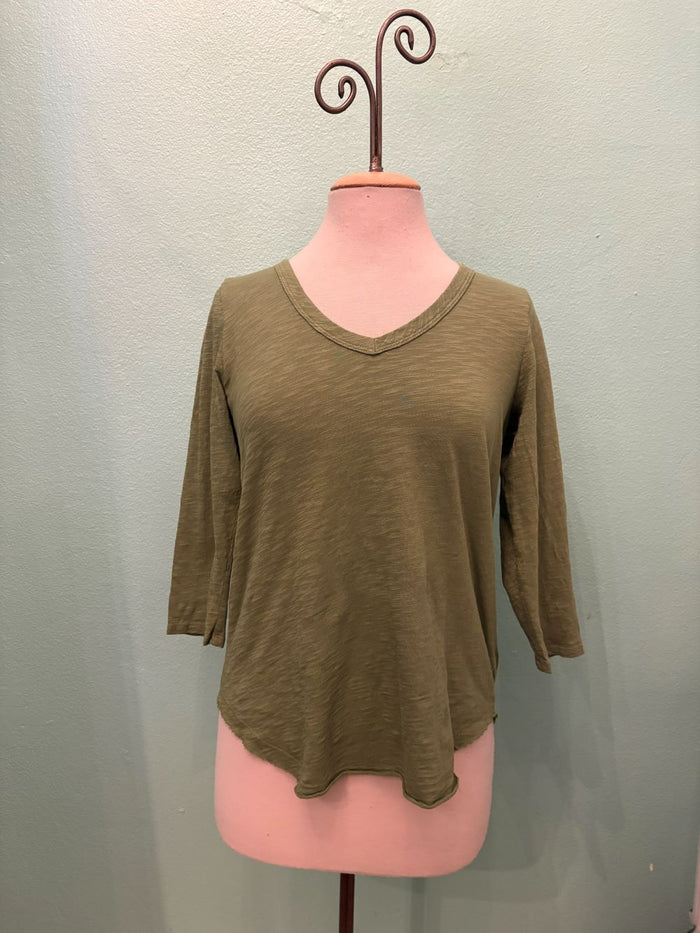 3/4 SLEEVE TEE W/CURVE HEM-HAZEL-MODODOC