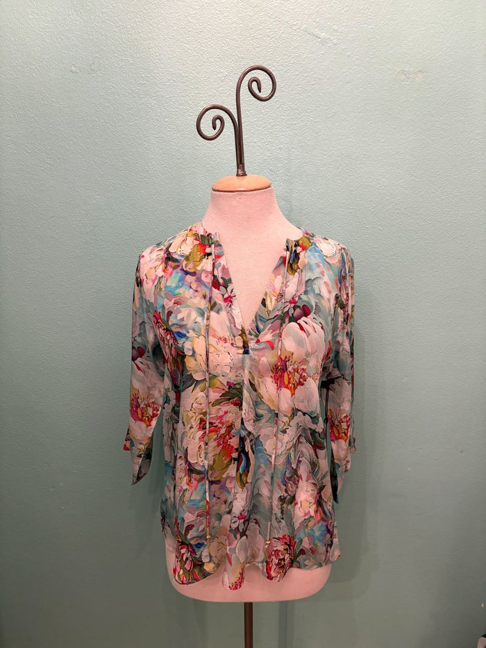 MAGNOLIA V-NECK W/ TASSEL BLOUSE-APNY